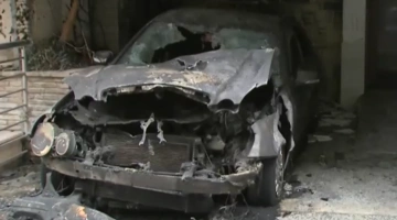 Οι φθορές από τη φωτιά στην πολυκατοικία στου Ζωγράφου