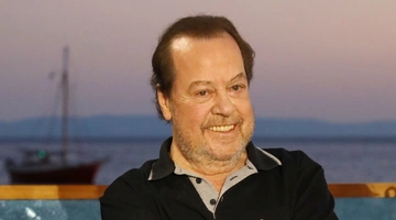 Γιάννης Πάριος