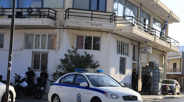 Επίθεση με μαχαίρι στο ΑΤ Μάνδρας