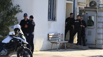 Επίθεση με μαχαίρι στο ΑΤ Μάνδρας